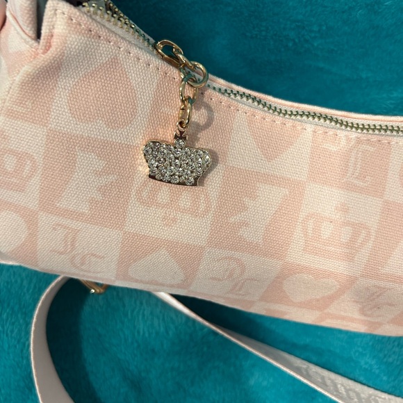 Juicy Couture Light Pink Shoulder Bag with Plush Charm - Picture 2 of 8
